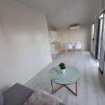 Möblierter Containerbungalow mit neuem Gartenchalet 6×4,8m – Bild 2