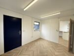 Maßgefertigtes 32 Fuß × 10 Fuß großes Kabinenbüro + Kantine + 1+1 WC-Waschräume, vandalensicher – Bild 9
