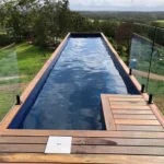 Containerpool 12 m – Mit Strandbereich aus Exotenholz